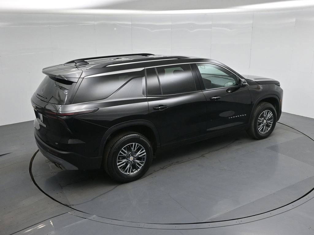 Used 2024 Chevrolet Traverse LT image 13