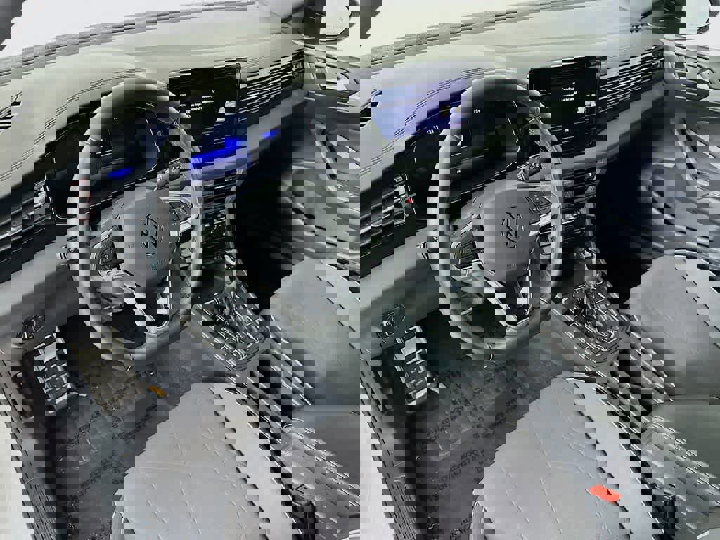 Used 2025 Volkswagen Jetta Sport image 9