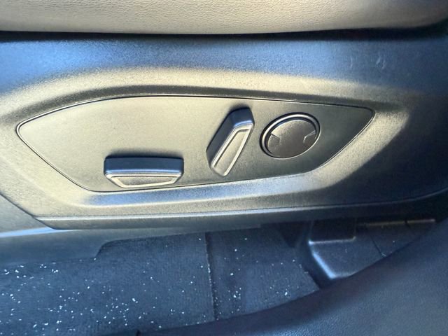 Certified 2022 Ford Explorer XLT w/ Equipment Group 202A image 28