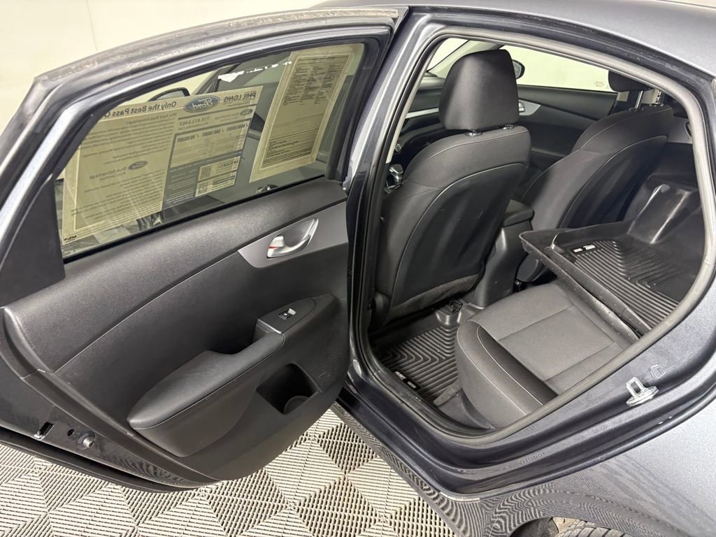 Used 2023 Kia Forte LXS w/ LXS Technology Package image 27