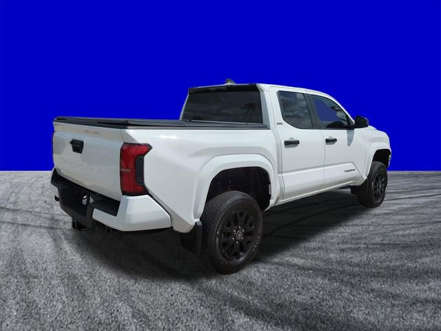 Used 2025 Toyota Tacoma SR5 AWD/4WD image 4