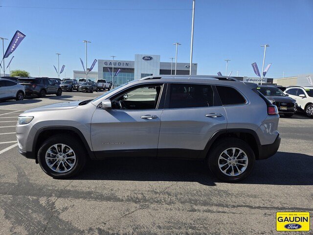 Used 2019 Jeep Cherokee Latitude Plus w/ Comfort/Convenience Group AWD/4WD image 4