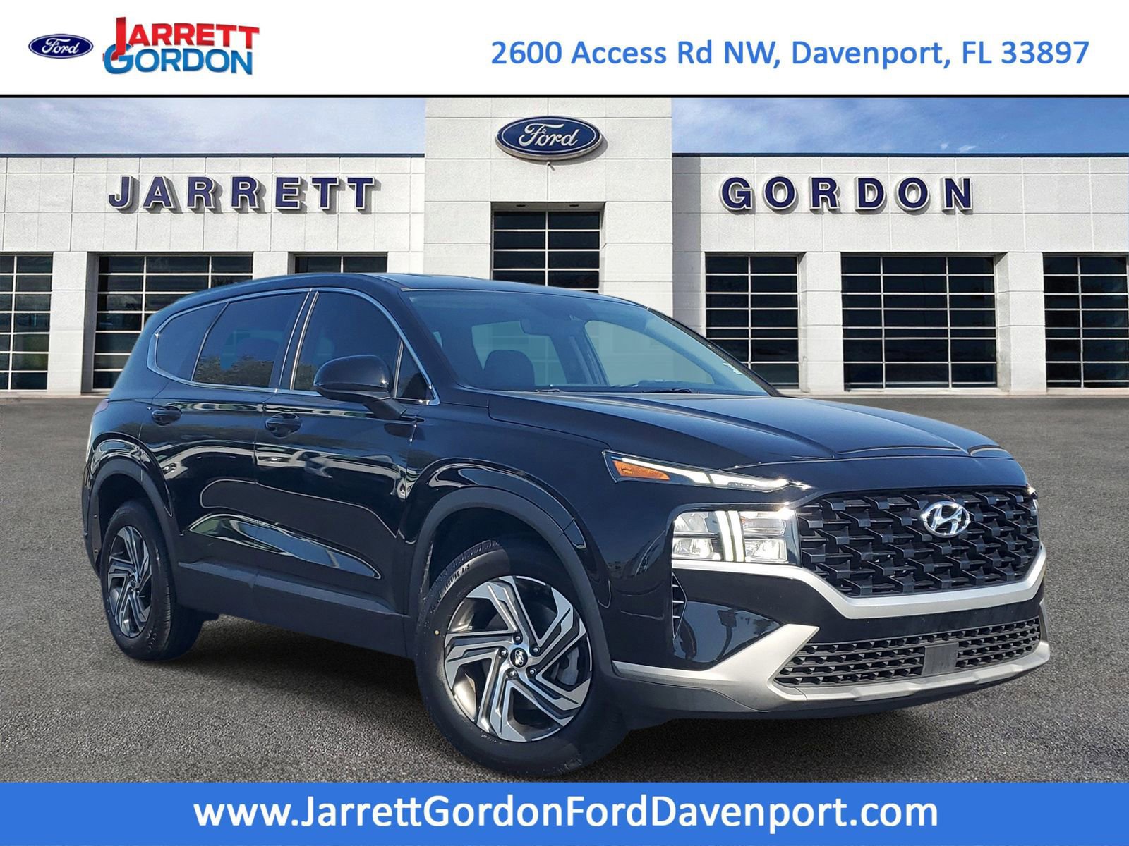 Used 2023 Hyundai Santa Fe SE FWD image 4