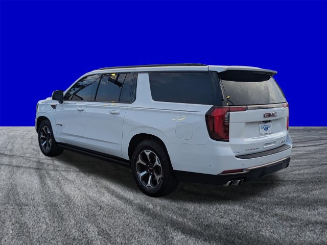 Used 2025 GMC Yukon XL AT4 Ultimate AWD/4WD image 6