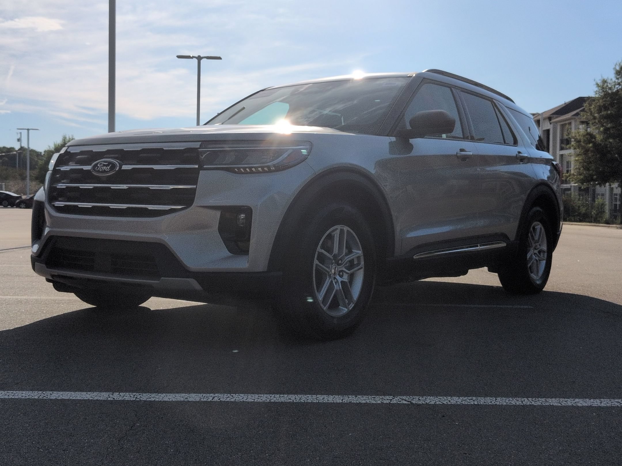 Certified 2025 Ford Explorer Active w/ Active Comfort Package RWD image 8