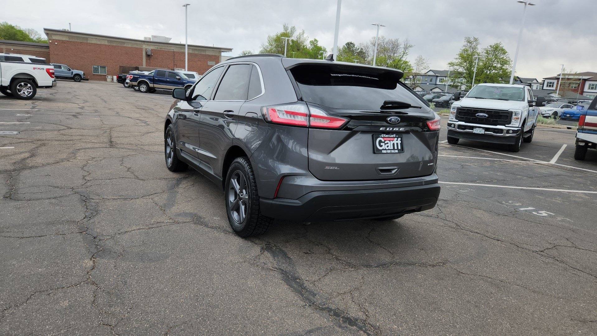 Certified 2022 Ford Edge SEL w/ Sport Appearance Package AWD/4WD image 11