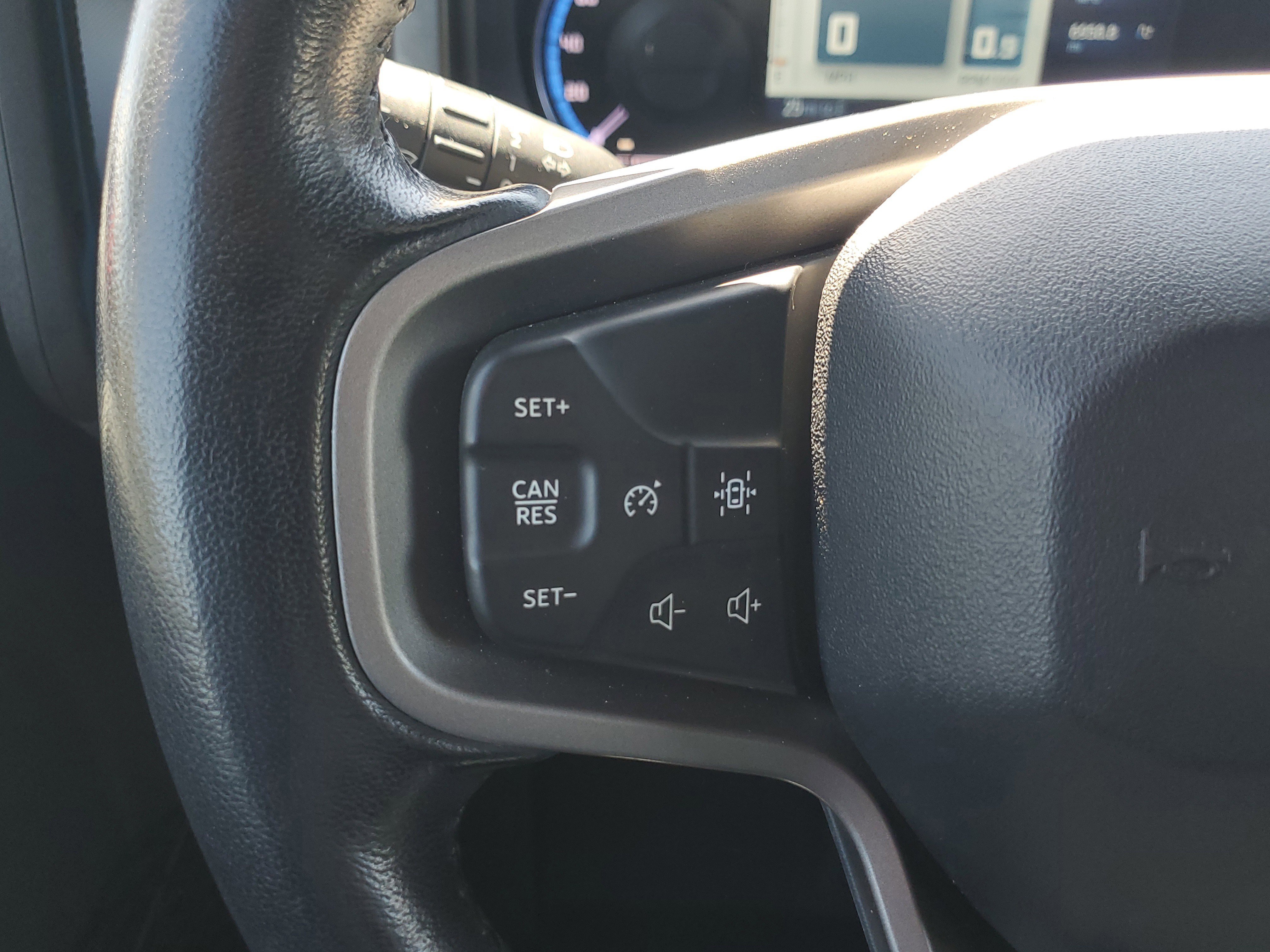 Certified 2023 Ford Bronco Black Diamond image 24