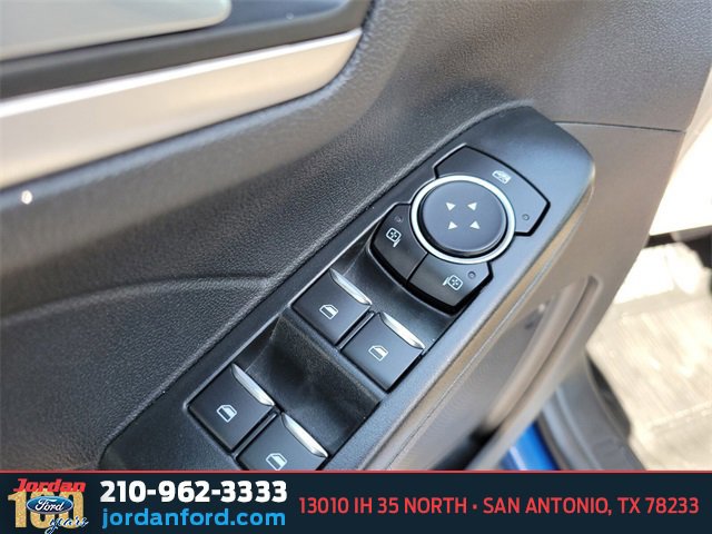 Certified 2022 Ford Escape SEL w/ Technology Package image 17