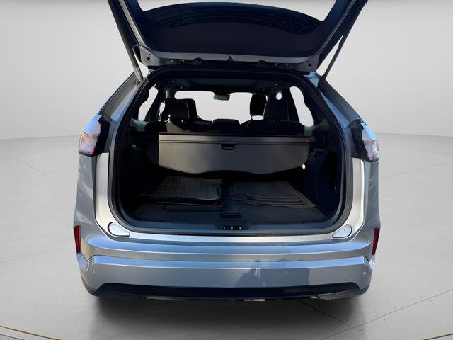 Certified 2022 Ford Edge ST-Line AWD/4WD image 11