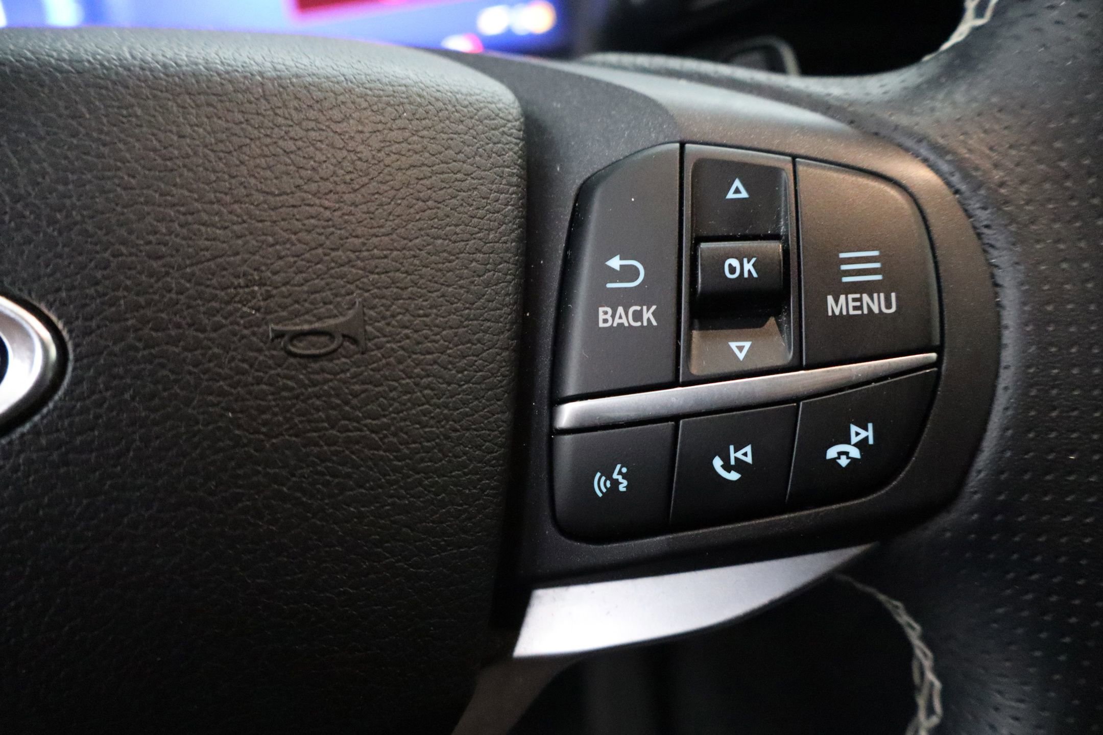 Certified 2020 Ford Explorer ST w/ Premium Technology Package image 23