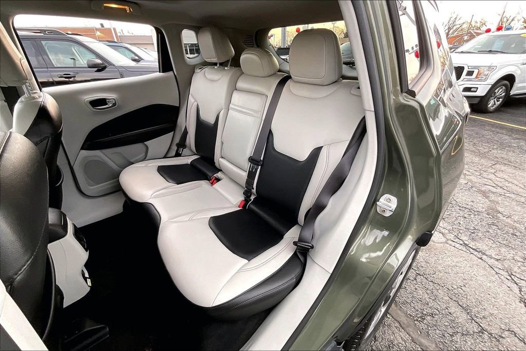 Used 2018 Jeep Compass Limited w/ Navigation Group image 23