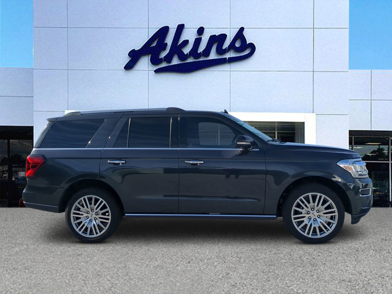 Certified 2023 Ford Expedition Limited image 5