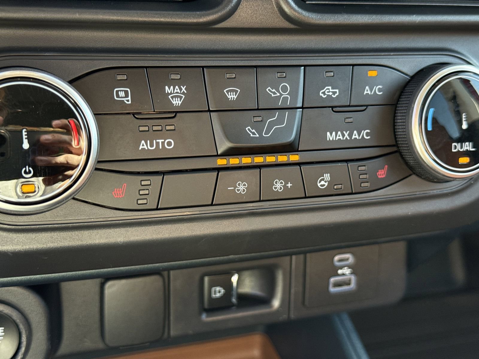 Certified 2023 Ford Maverick Lariat w/ Lariat Luxury Package image 23