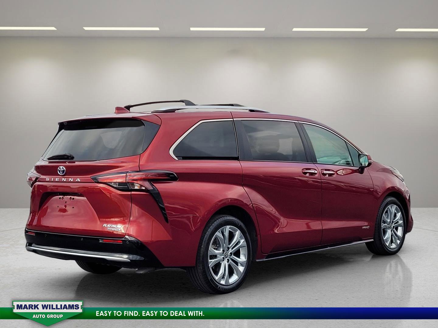 Used 2021 Toyota Sienna Platinum image 5