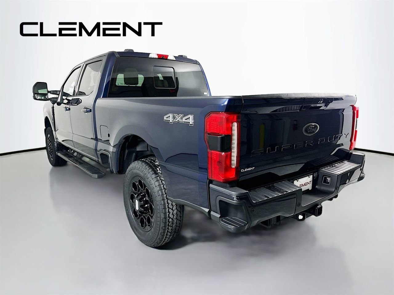 Certified 2023 Ford F250 Lariat w/ Black Appearance Package image 8