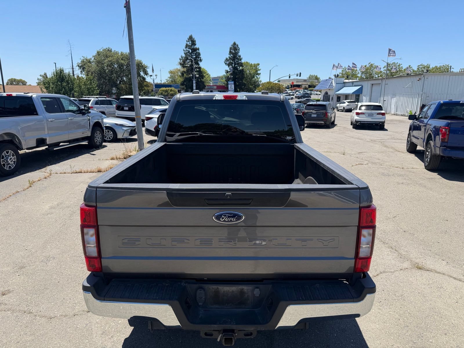 Certified 2022 Ford F250 XL w/ STX Appearance Package AWD/4WD image 4