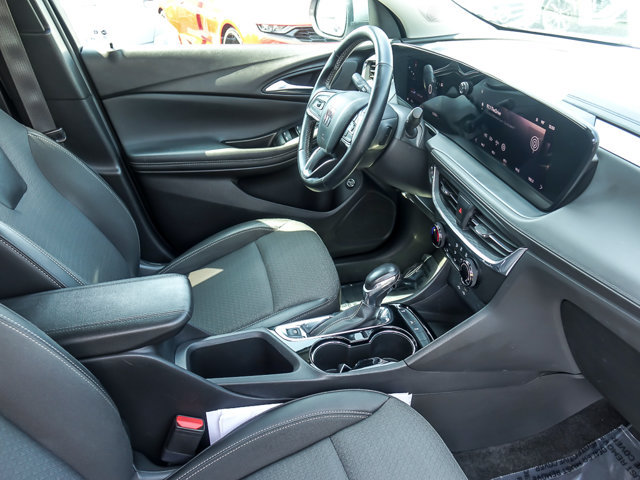 Used 2024 Buick Encore GX Preferred w/ Comfort Package FWD image 27