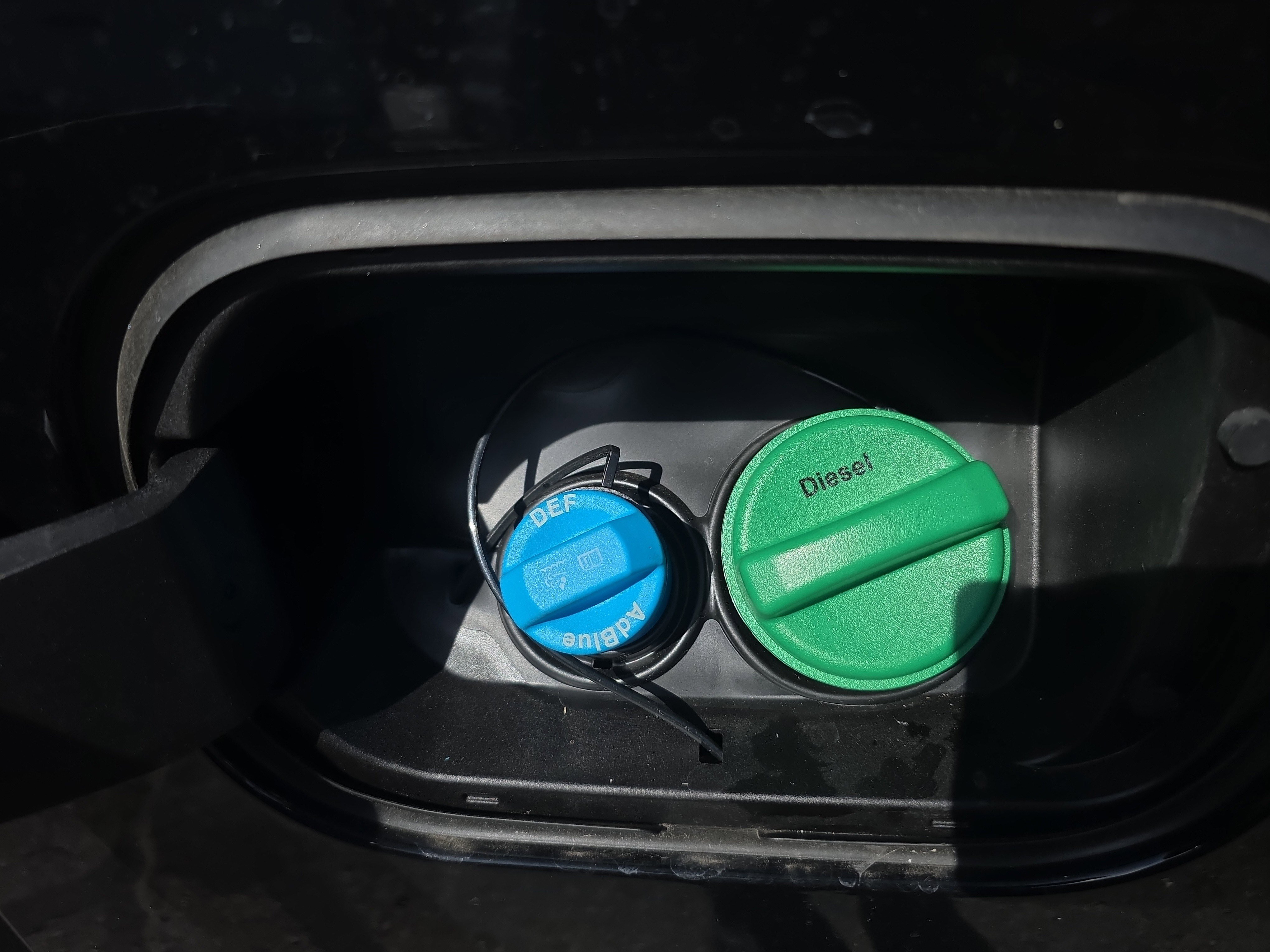 Used 2025 Chevrolet Silverado 3500 LTZ w/ LTZ Plus Package image 15