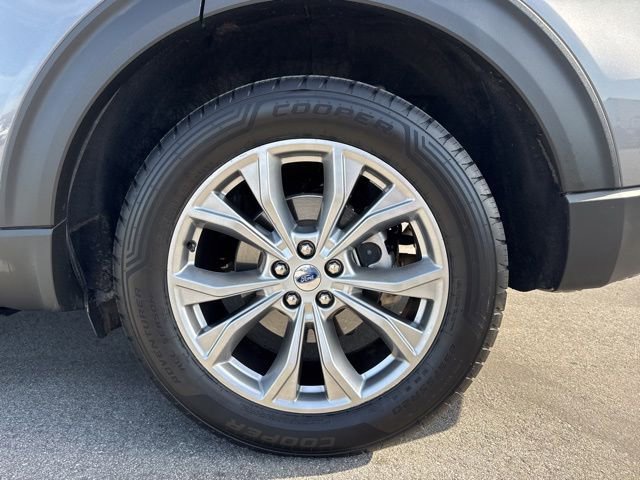 Certified 2021 Ford Explorer XLT w/ Equipment Group 202A AWD/4WD image 13