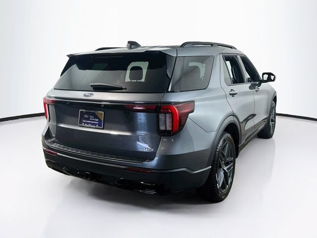 Certified 2025 Ford Explorer ST-Line w/ Premium Package AWD/4WD image 11