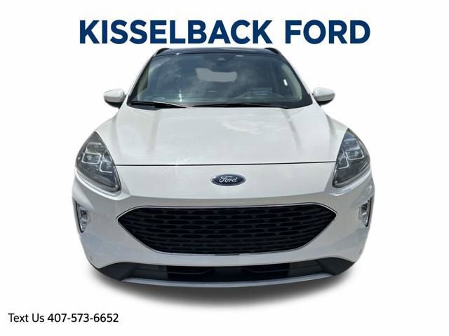 Certified 2020 Ford Escape Titanium w/ Titanium Premium Package 2.0 FWD image 9
