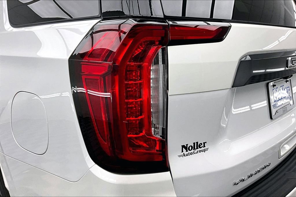 Used 2024 GMC Yukon Denali Ultimate AWD/4WD image 31