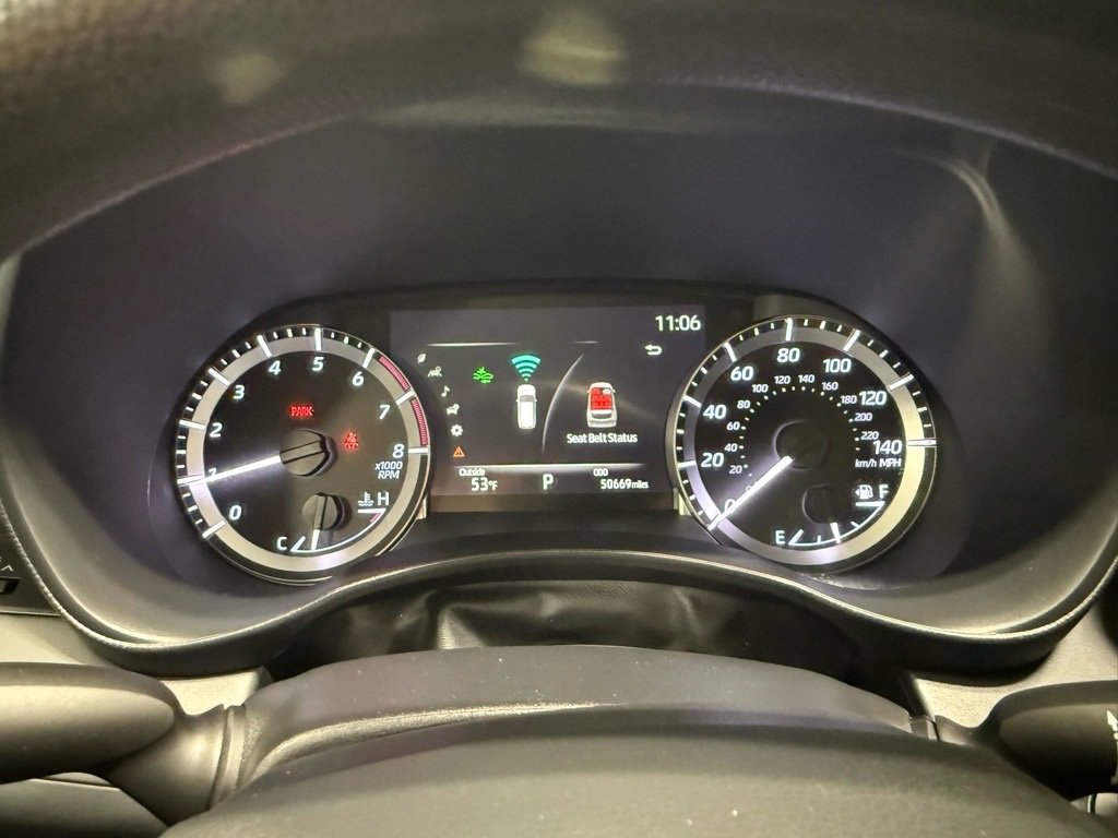 Used 2023 Toyota Highlander L image 20