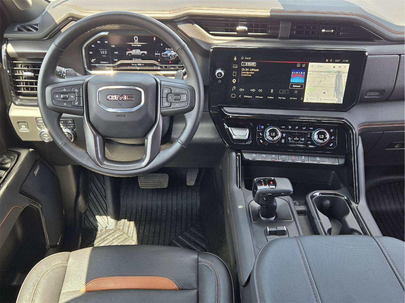 Used 2025 GMC Sierra 1500 AT4 w/ AT4 Premium Package AWD/4WD image 27