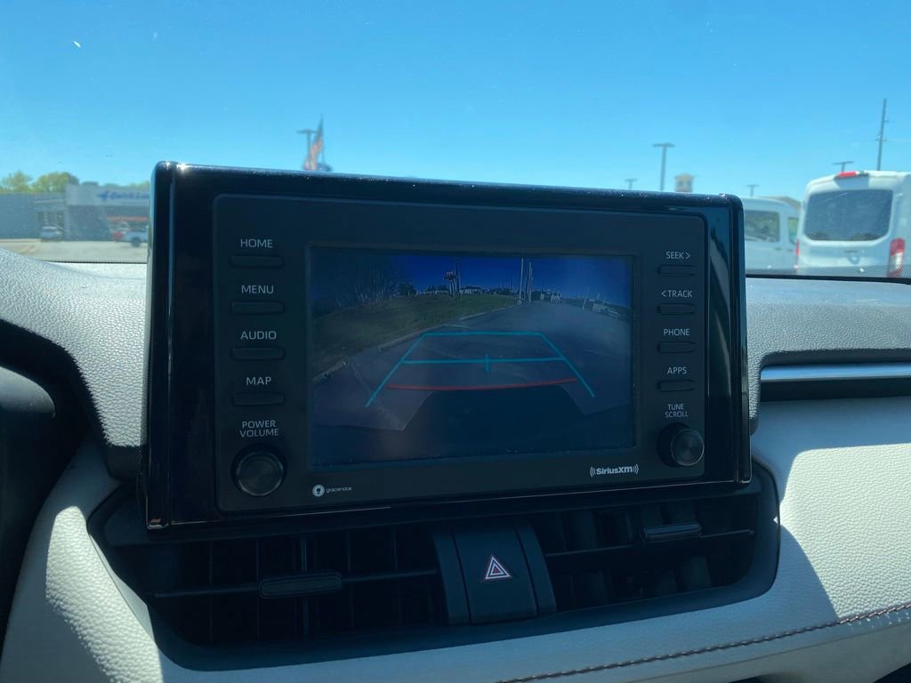 Used 2022 Toyota RAV4 XLE AWD/4WD image 20