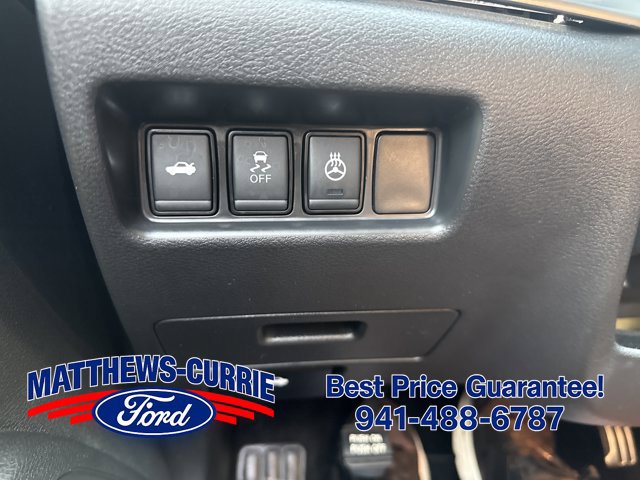 Used 2017 Nissan Maxima SR FWD image 24