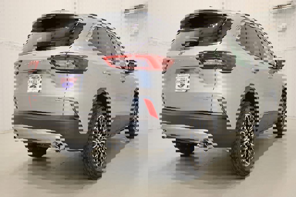 Certified 2024 Ford Escape SE image 14