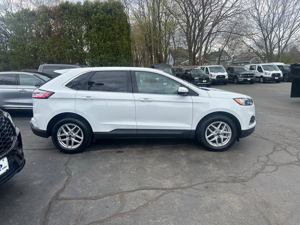 Certified 2024 Ford Edge SEL AWD/4WD image 4