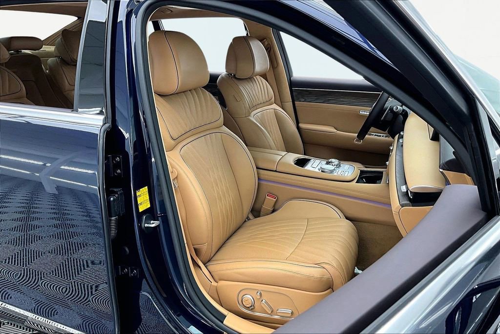 Used 2024 Genesis G90 3.5T image 9