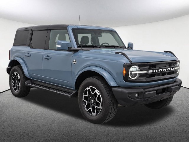 Certified 2025 Ford Bronco Outer Banks AWD/4WD image 2