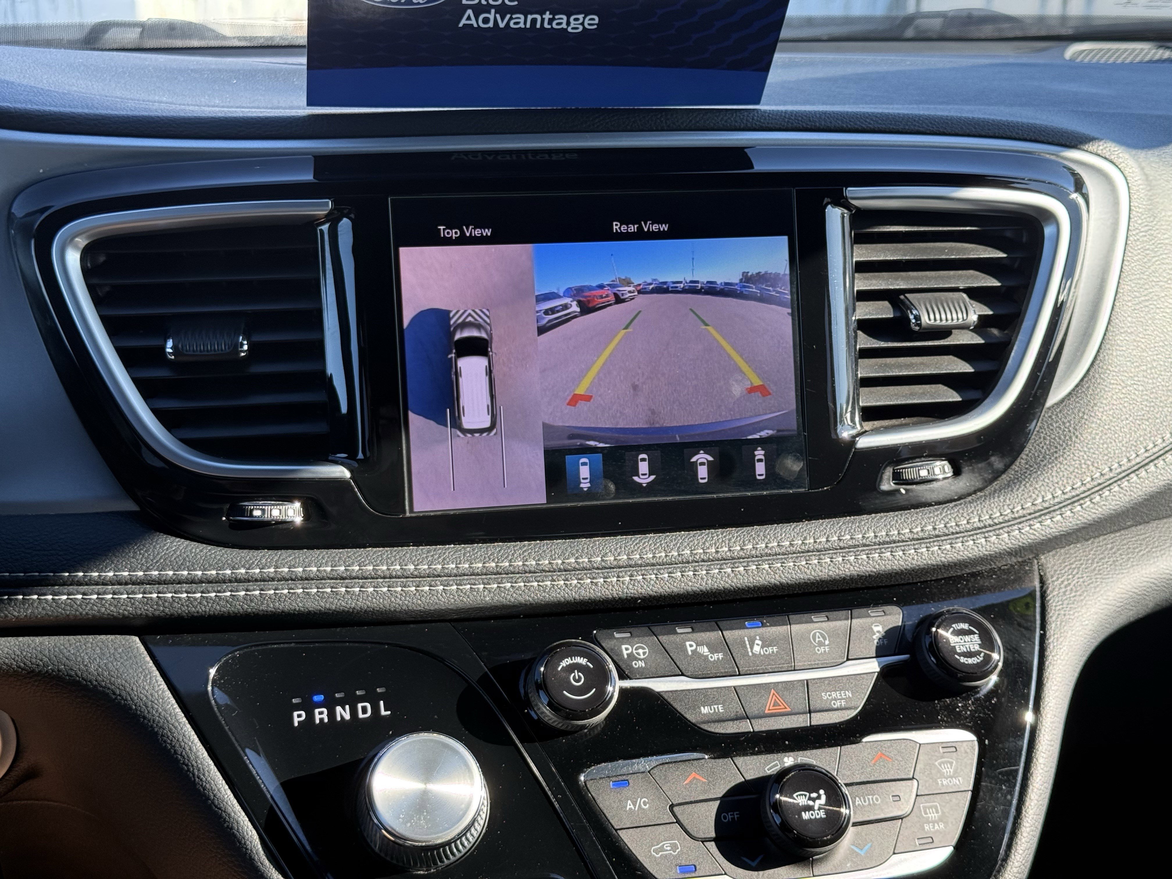 Used 2020 Chrysler Pacifica Limited w/ Advanced Safetytec Group image 31