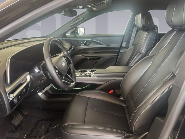 Used 2024 Cadillac Lyriq Luxury AWD/4WD image 10