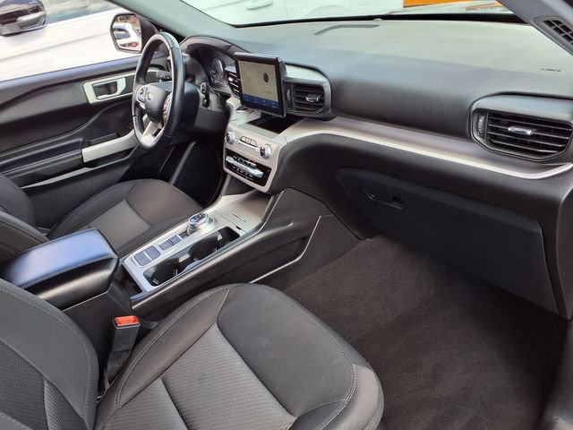 Certified 2023 Ford Explorer XLT image 27
