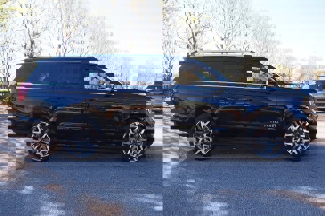 Certified 2025 Ford Expedition Max Platinum w/ Platinum Ultimate Package image 6