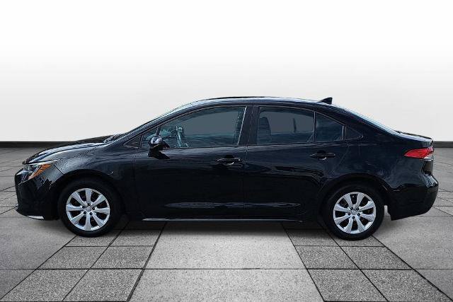 Used 2025 Toyota Corolla LE FWD image 8