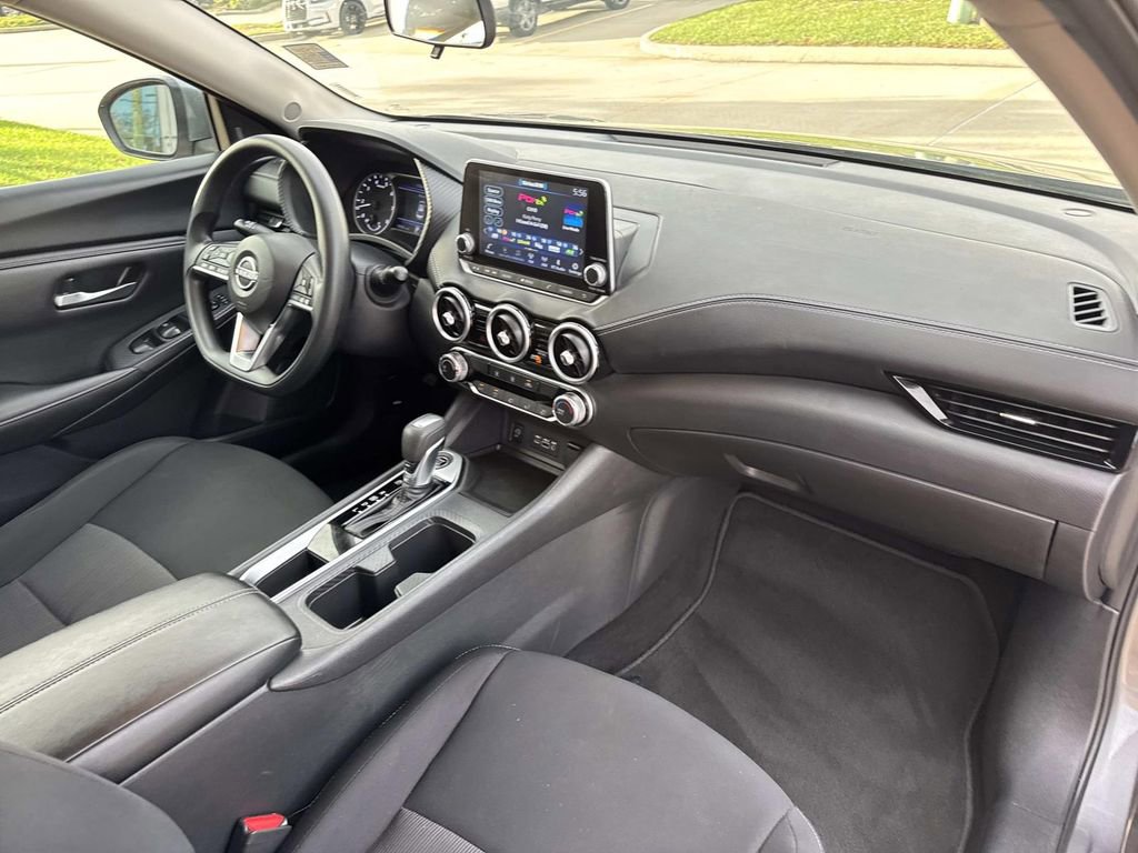 Used 2024 Nissan Sentra SV image 15