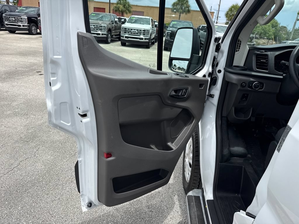 Certified 2025 Ford Transit 250 Low Roof w/ Exterior Upgrade Package RWD image 13