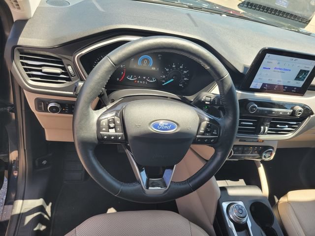 Certified 2021 Ford Escape SEL AWD/4WD image 30