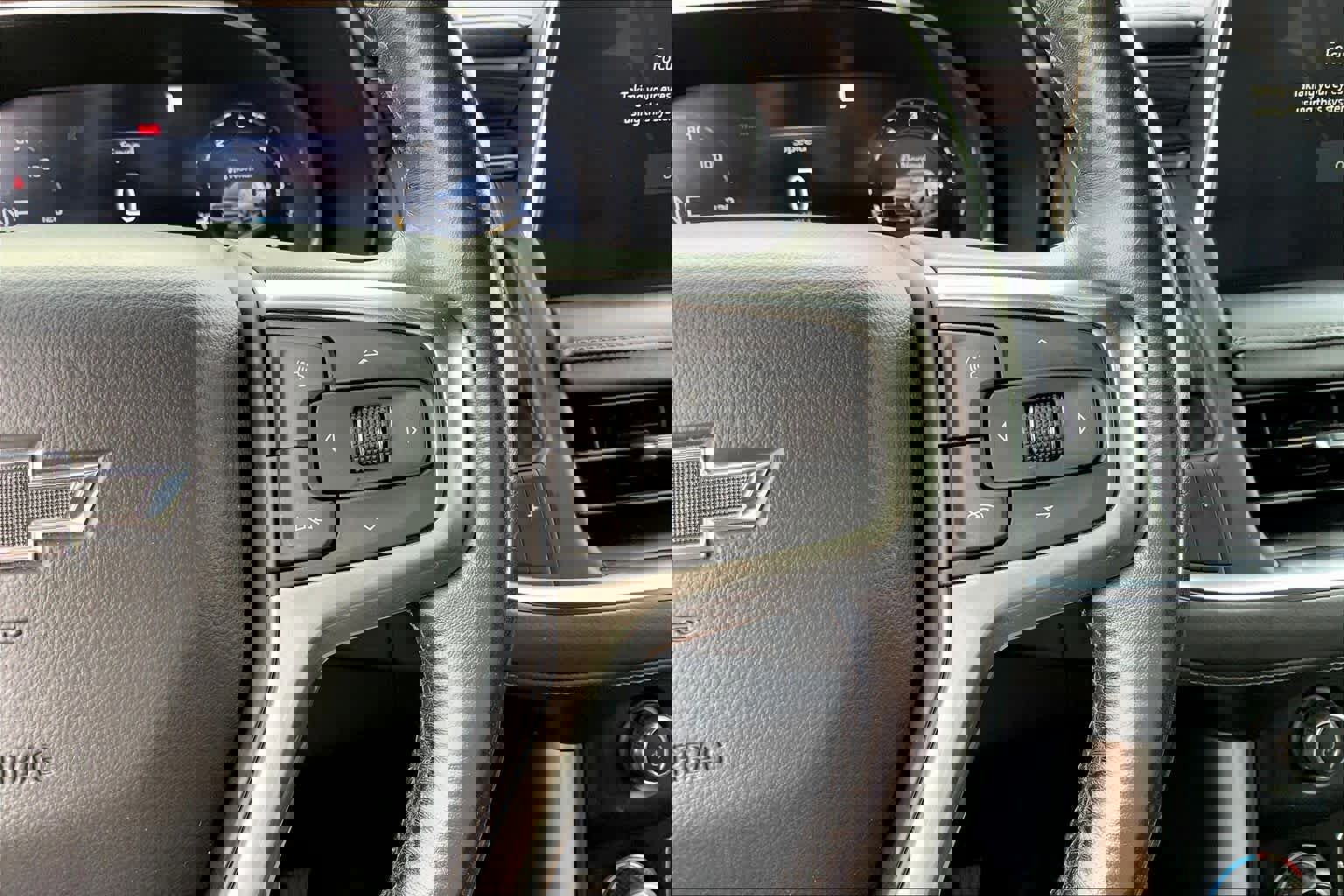 Used 2022 Chevrolet Tahoe Z71 w/ Z71 Off-Road Package image 24