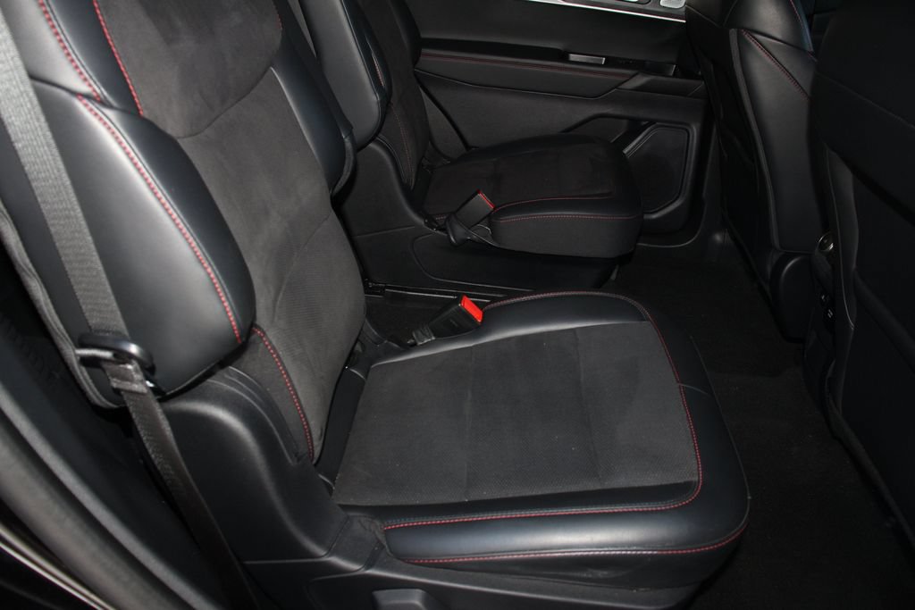 Certified 2025 Ford Explorer ST AWD/4WD image 25