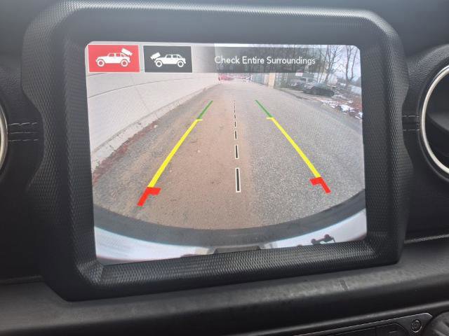 Used 2021 Jeep Wrangler Unlimited Sahara image 25