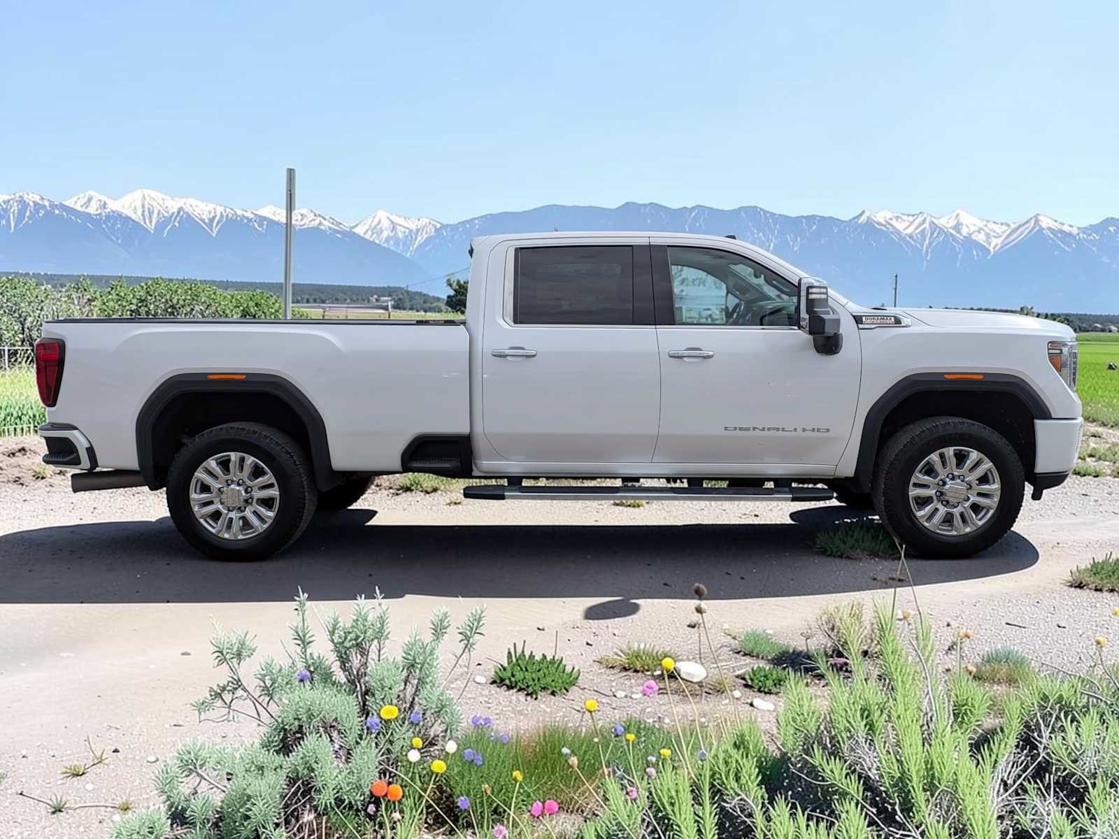 Used 2020 GMC Sierra 3500 Denali w/ Denali Ultimate Package AWD/4WD image 7