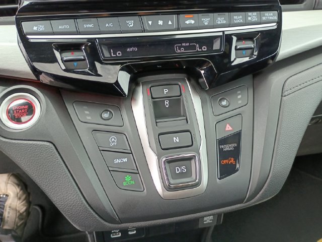 Used 2025 Honda Odyssey Sport-L image 24
