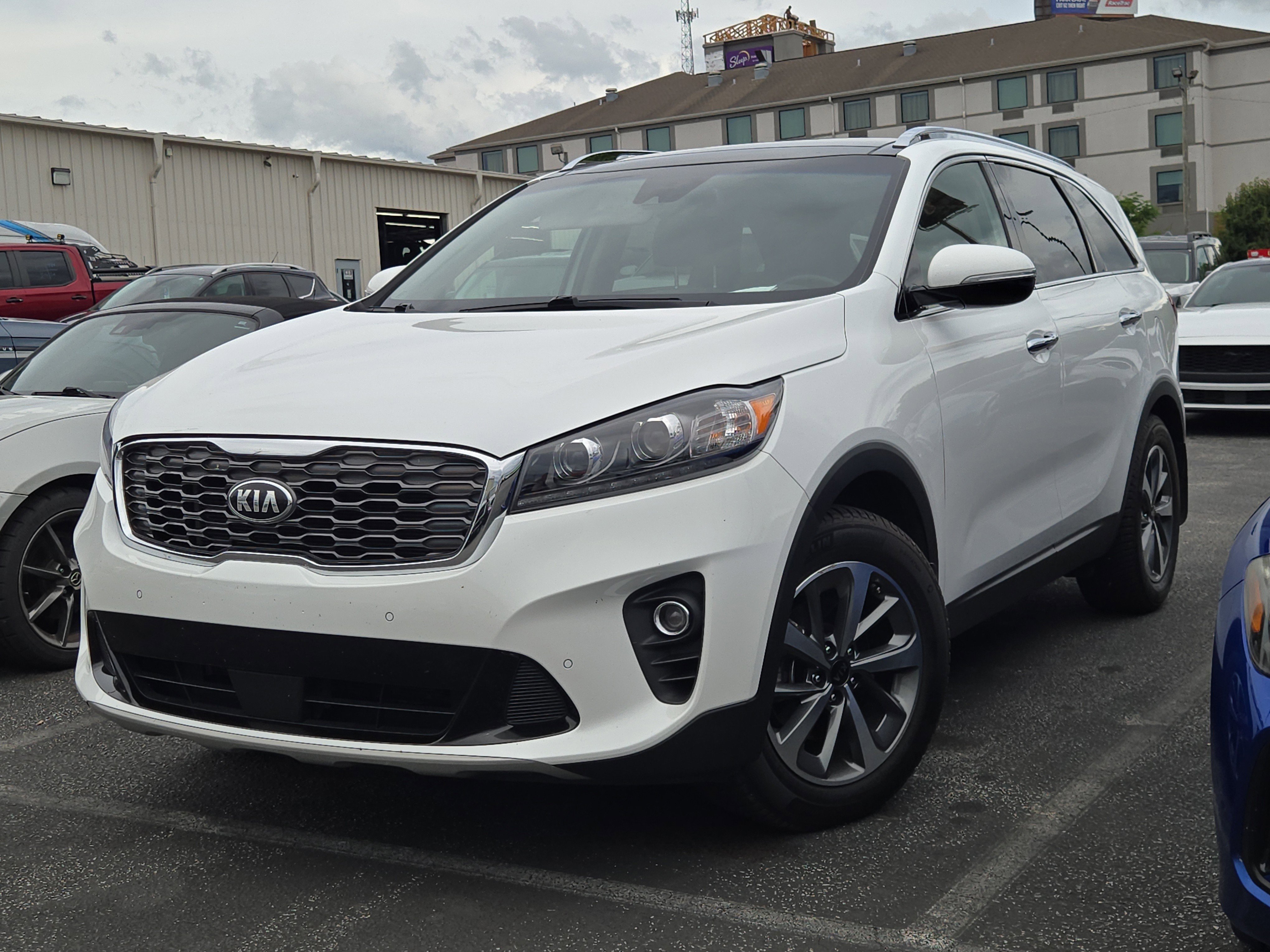Used 2019 Kia Sorento EX w/ EX Touring Package FWD image 1