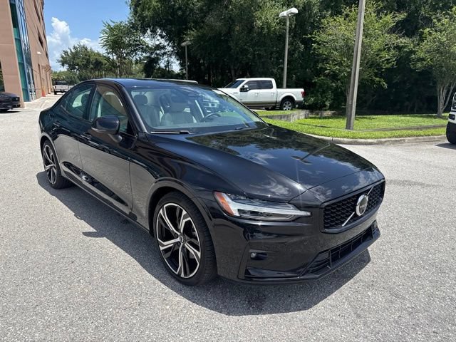 Used 2024 Volvo S60 B5 Plus w/ Climate Package FWD image 10