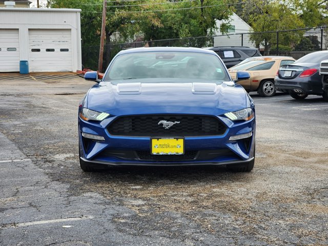 Certified 2022 Ford Mustang Coupe image 2